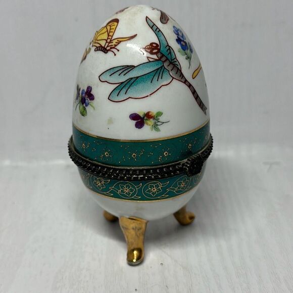 Vintage Porcelain Egg Hand Painted Butterfly Art Footed Trinket Box 4” - Picture 4 of 8